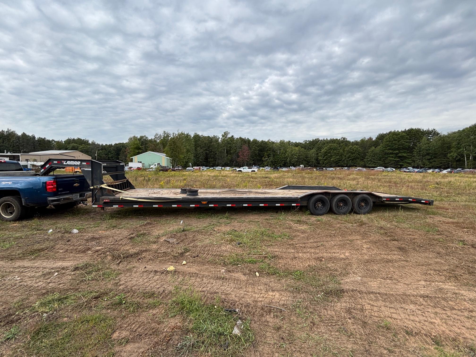 2021 LAMAR H8024037 - Image 2